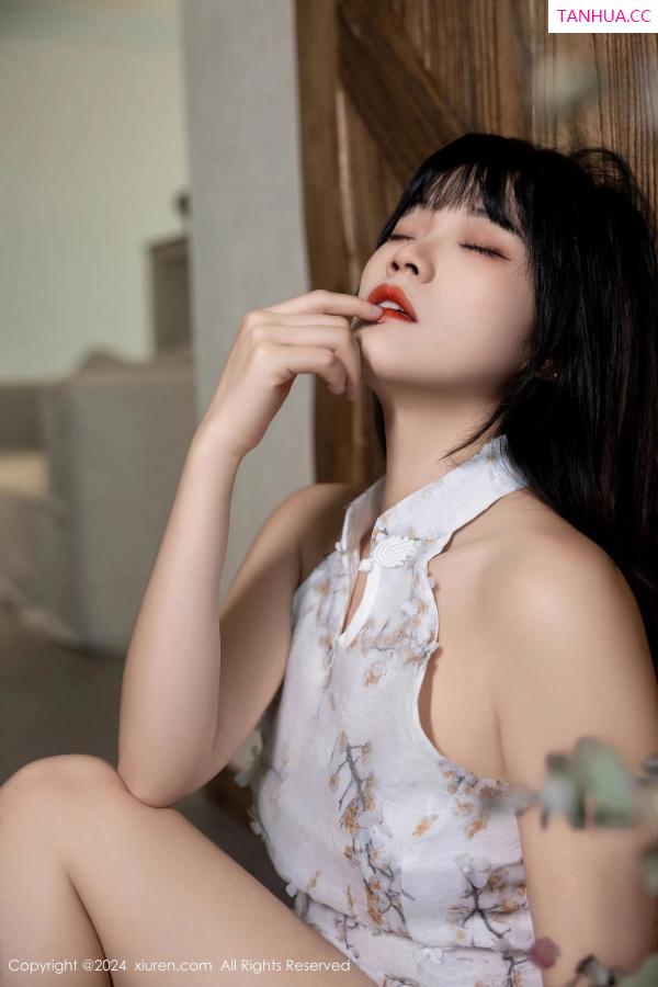   [XiuRen]高清写真图 2024.04.23 No.8434 唐安诺 性感美腿第57张图片